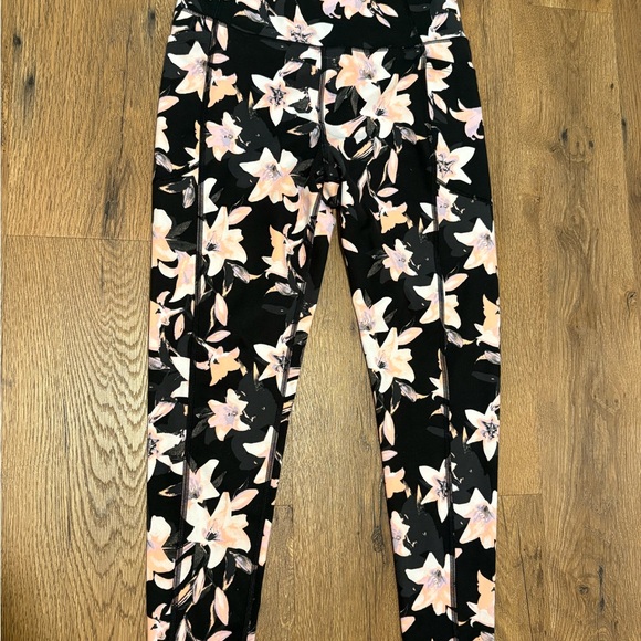 Victoria's Secret Pants - Victoria's Secret Leggings - Black and Pink Floral